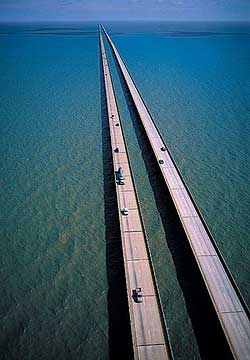 DLĘ·˹ǵǡ׶̵(CAUSEWAY)